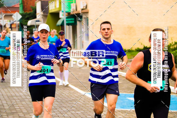 Buy your photos of the event2 Viacredi Alto Vale em Movimento on Fotop