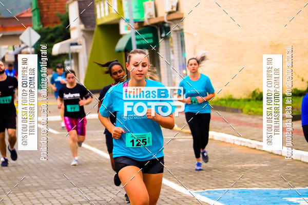 Buy your photos of the event2 Viacredi Alto Vale em Movimento on Fotop