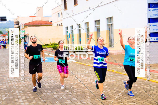 Buy your photos of the event2 Viacredi Alto Vale em Movimento on Fotop