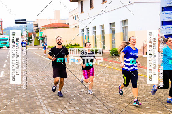 Buy your photos of the event2 Viacredi Alto Vale em Movimento on Fotop