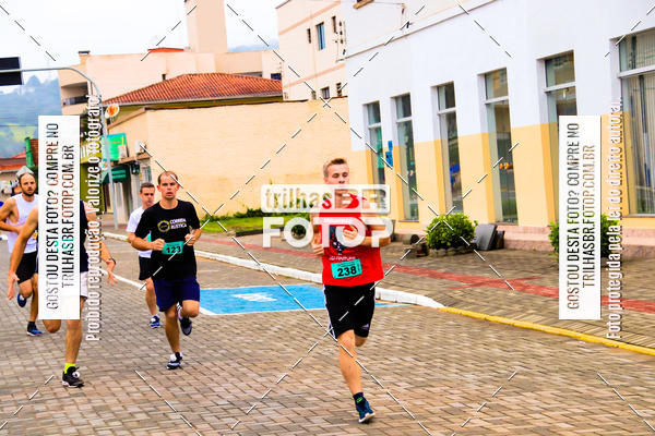 Buy your photos of the event2 Viacredi Alto Vale em Movimento on Fotop