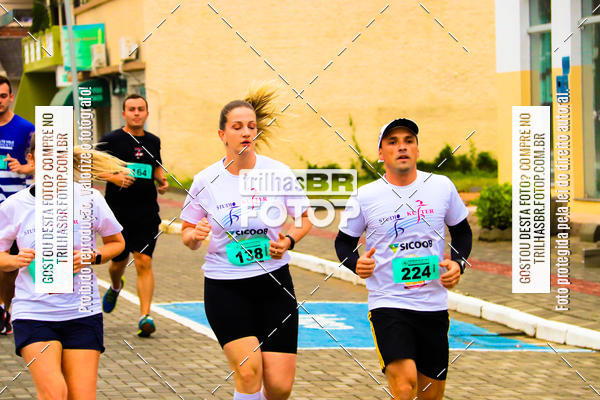 Buy your photos of the event2 Viacredi Alto Vale em Movimento on Fotop