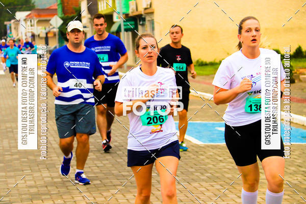 Buy your photos of the event2 Viacredi Alto Vale em Movimento on Fotop