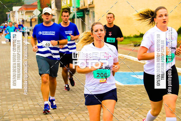 Buy your photos of the event2 Viacredi Alto Vale em Movimento on Fotop