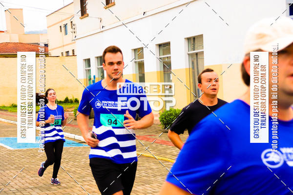 Buy your photos of the event2 Viacredi Alto Vale em Movimento on Fotop