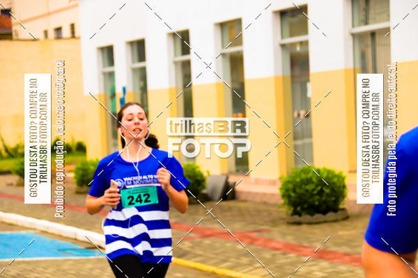 Buy your photos of the event2 Viacredi Alto Vale em Movimento on Fotop