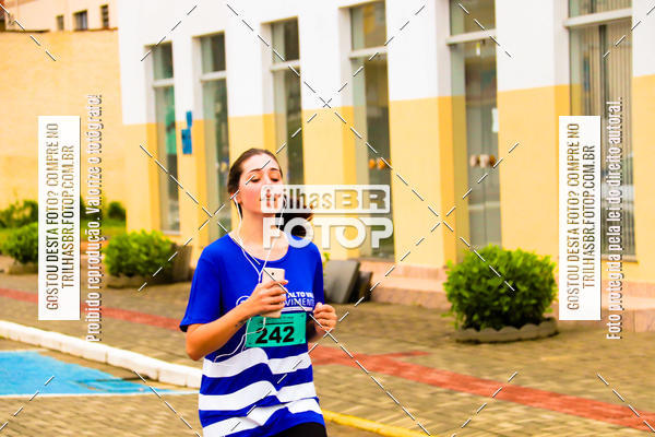 Buy your photos of the event2 Viacredi Alto Vale em Movimento on Fotop