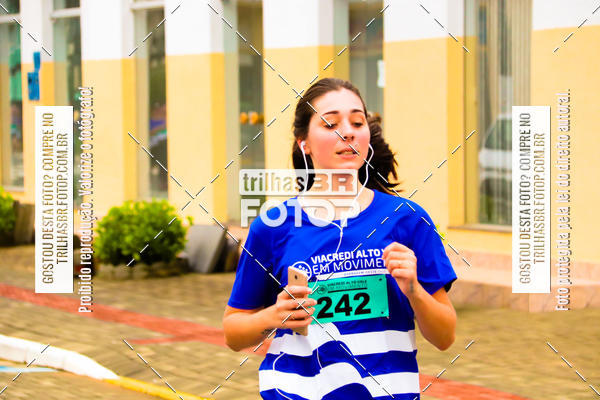 Buy your photos of the event2 Viacredi Alto Vale em Movimento on Fotop