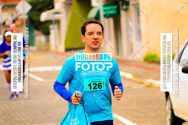 Buy your photos of the event2 Viacredi Alto Vale em Movimento on Fotop