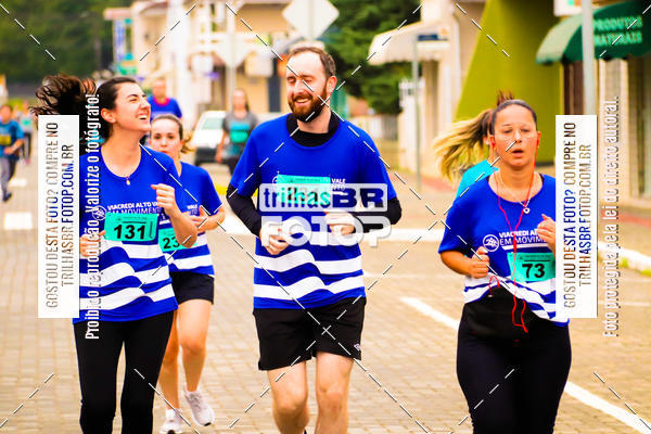 Buy your photos of the event2 Viacredi Alto Vale em Movimento on Fotop