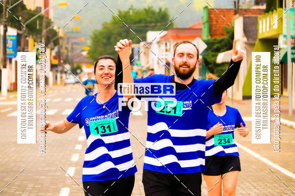 Buy your photos of the event2 Viacredi Alto Vale em Movimento on Fotop