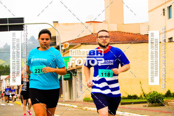 Buy your photos of the event2 Viacredi Alto Vale em Movimento on Fotop