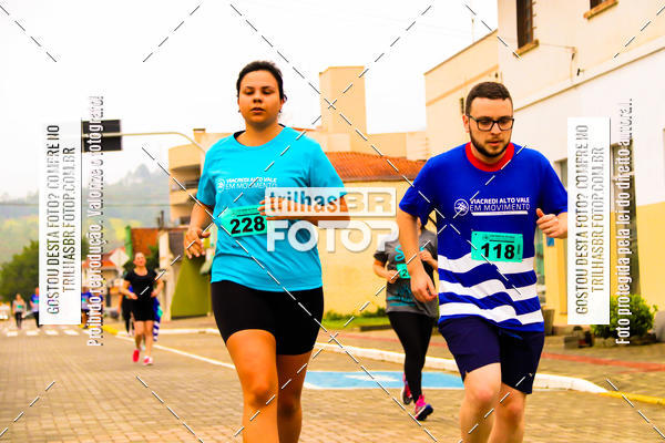 Buy your photos of the event2 Viacredi Alto Vale em Movimento on Fotop