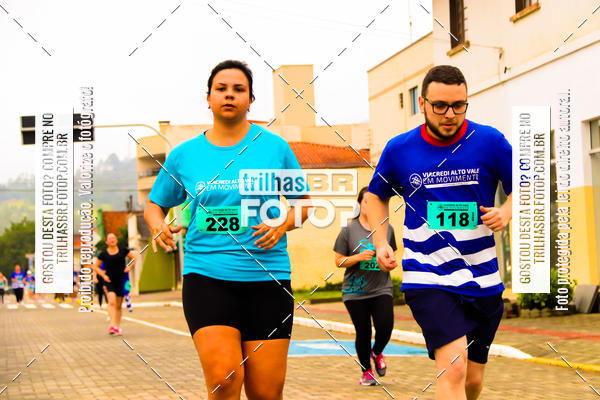 Buy your photos of the event2 Viacredi Alto Vale em Movimento on Fotop