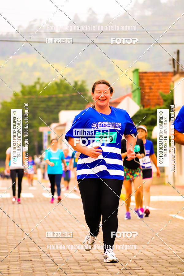 Buy your photos of the event2 Viacredi Alto Vale em Movimento on Fotop
