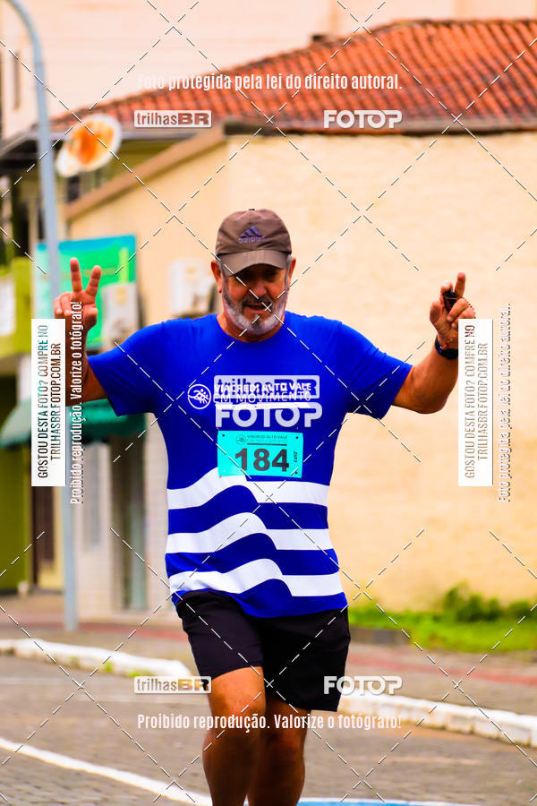 Buy your photos of the event2 Viacredi Alto Vale em Movimento on Fotop