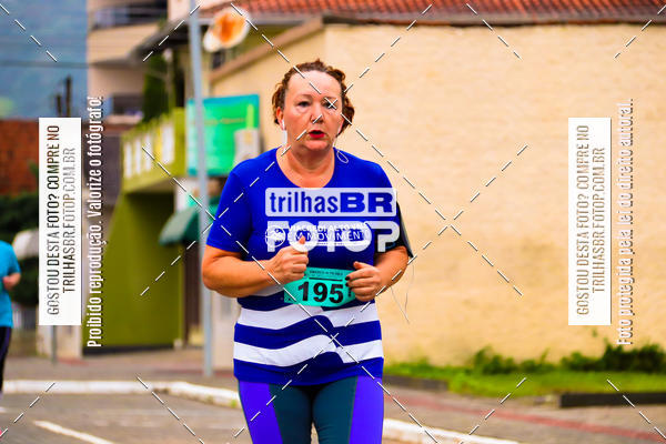 Buy your photos of the event2 Viacredi Alto Vale em Movimento on Fotop