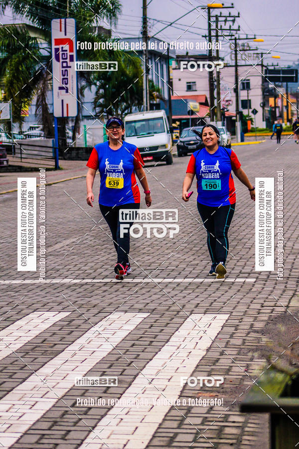 Buy your photos of the event2 Viacredi Alto Vale em Movimento on Fotop