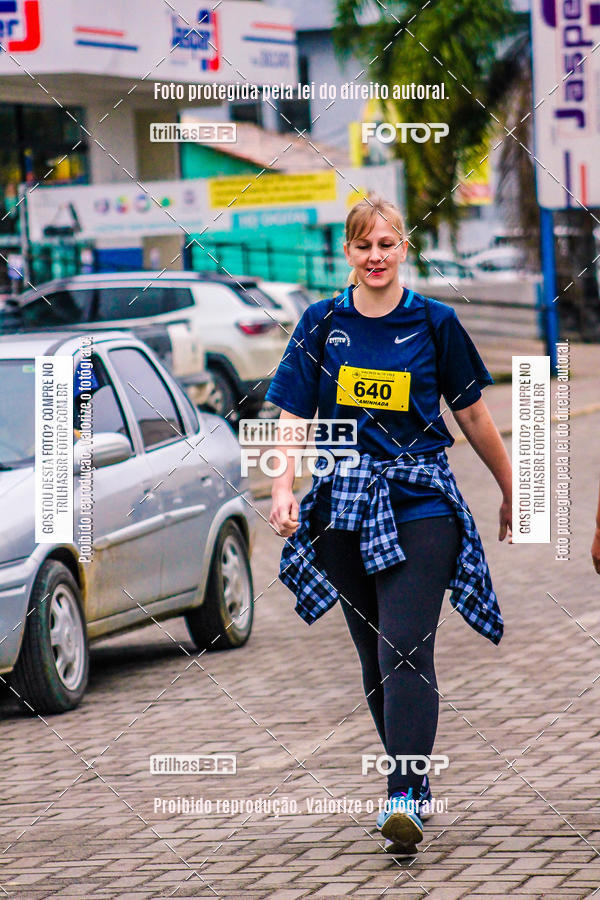 Buy your photos of the event2 Viacredi Alto Vale em Movimento on Fotop