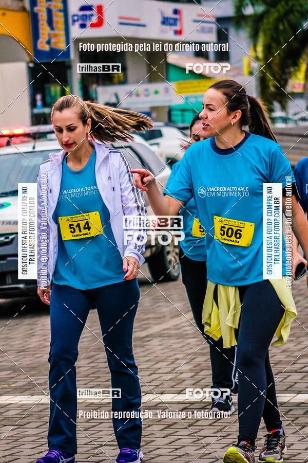 Buy your photos of the event2 Viacredi Alto Vale em Movimento on Fotop