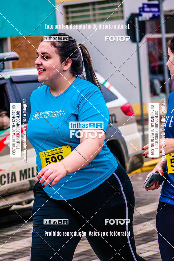 Buy your photos of the event2 Viacredi Alto Vale em Movimento on Fotop
