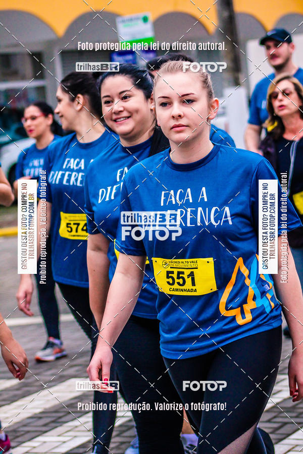 Buy your photos of the event2 Viacredi Alto Vale em Movimento on Fotop