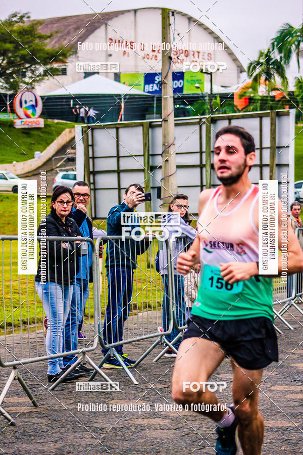 Buy your photos of the event2 Viacredi Alto Vale em Movimento on Fotop