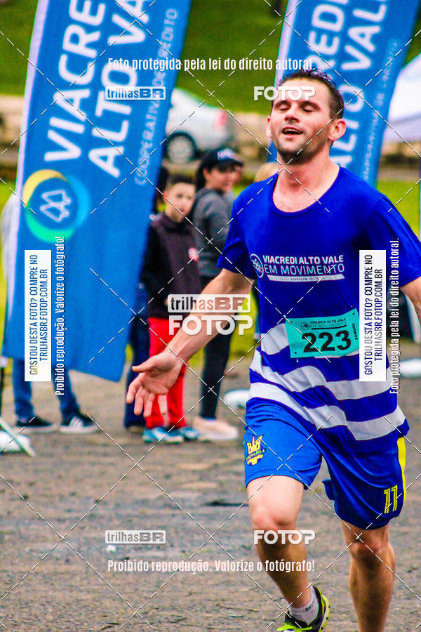 Buy your photos of the event2 Viacredi Alto Vale em Movimento on Fotop