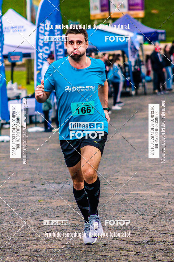 Buy your photos of the event2 Viacredi Alto Vale em Movimento on Fotop