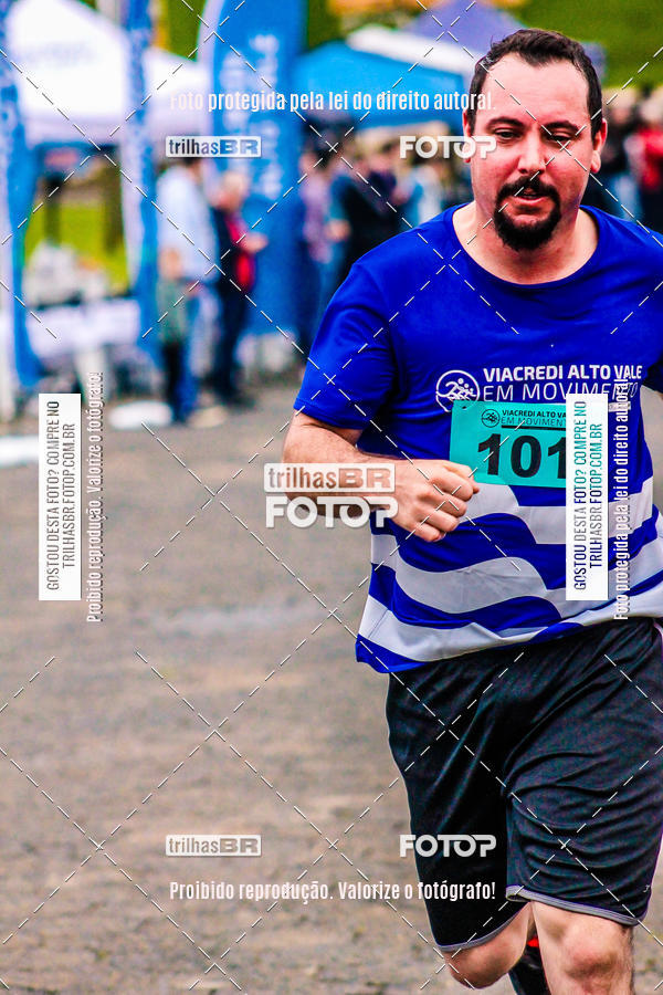 Buy your photos of the event2 Viacredi Alto Vale em Movimento on Fotop