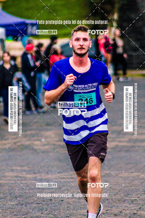 Buy your photos of the event2 Viacredi Alto Vale em Movimento on Fotop