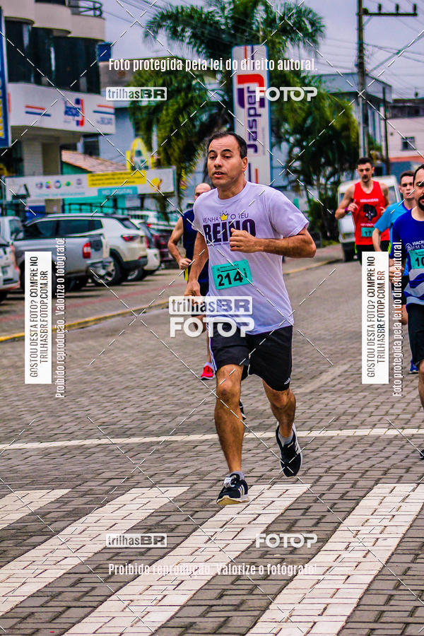 Buy your photos of the event2 Viacredi Alto Vale em Movimento on Fotop