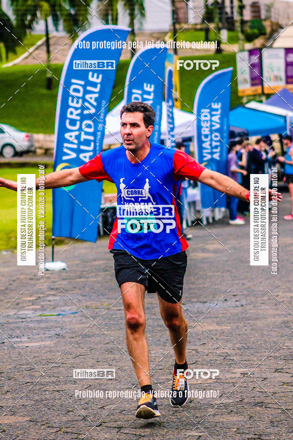 Buy your photos of the event2 Viacredi Alto Vale em Movimento on Fotop