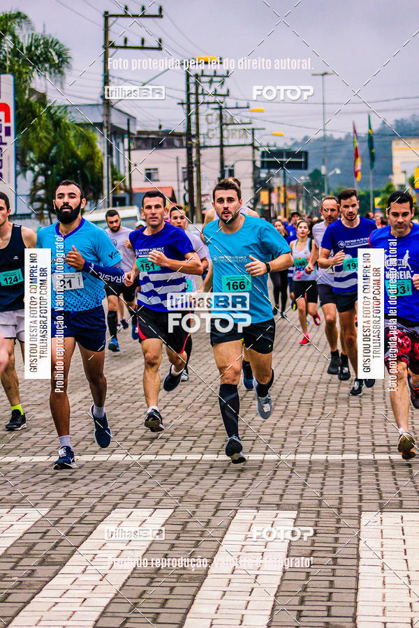 Buy your photos of the event2 Viacredi Alto Vale em Movimento on Fotop