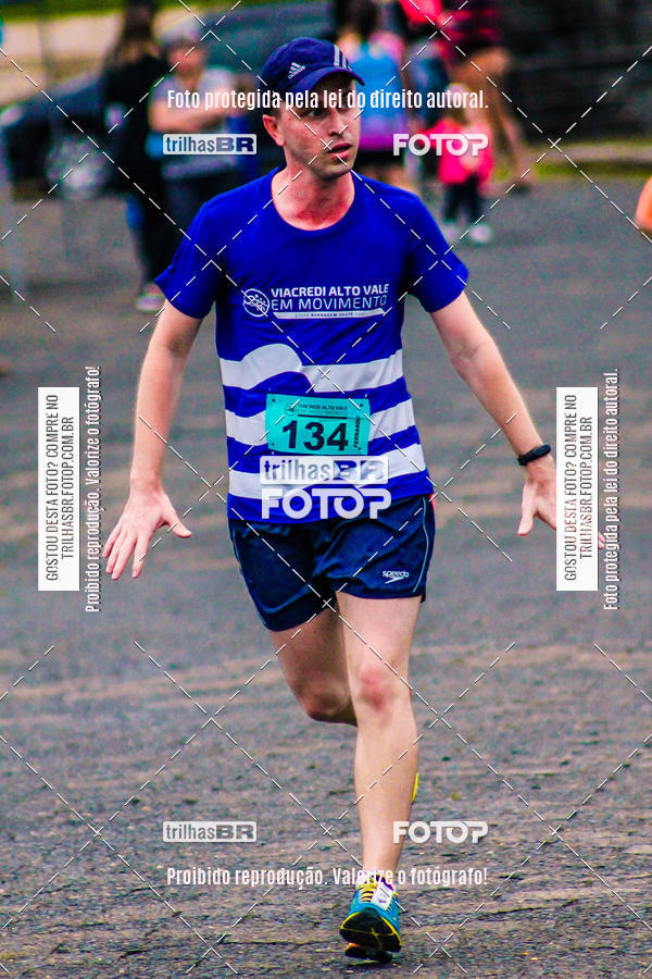 Buy your photos of the event2 Viacredi Alto Vale em Movimento on Fotop