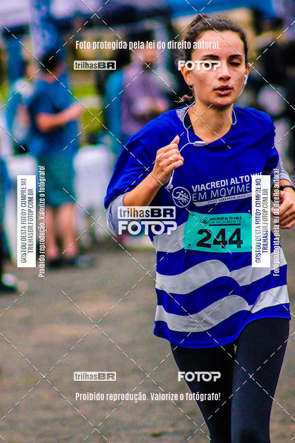 Buy your photos of the event2 Viacredi Alto Vale em Movimento on Fotop