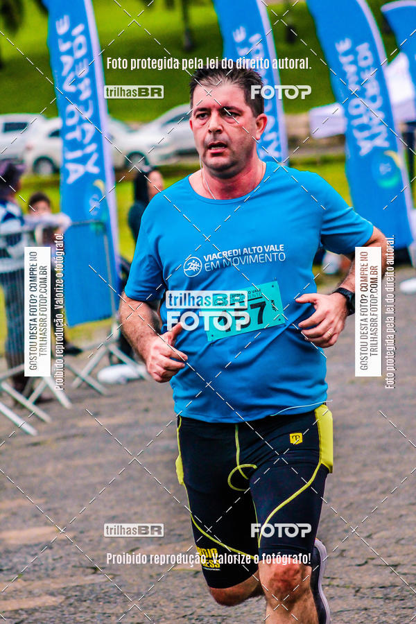 Buy your photos of the event2 Viacredi Alto Vale em Movimento on Fotop