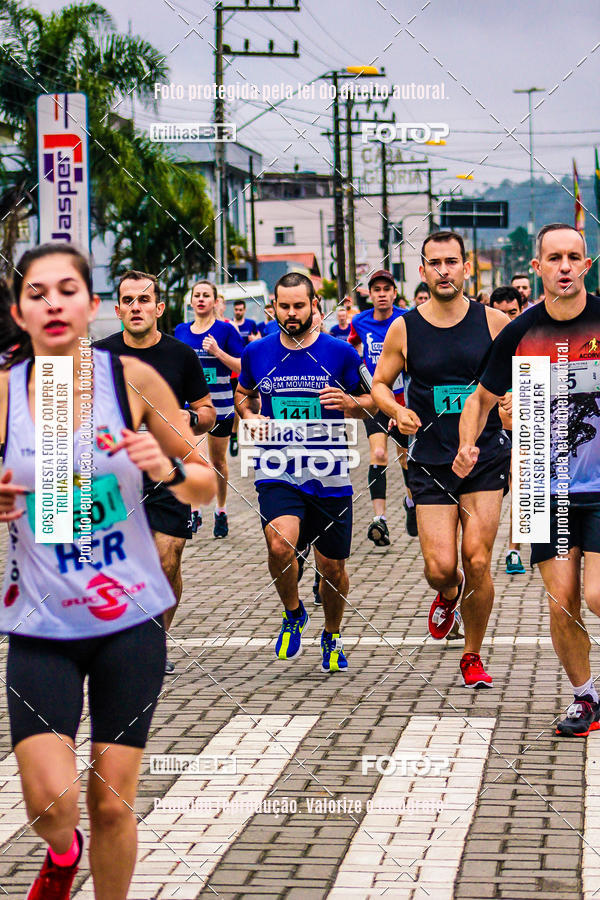 Buy your photos of the event2 Viacredi Alto Vale em Movimento on Fotop