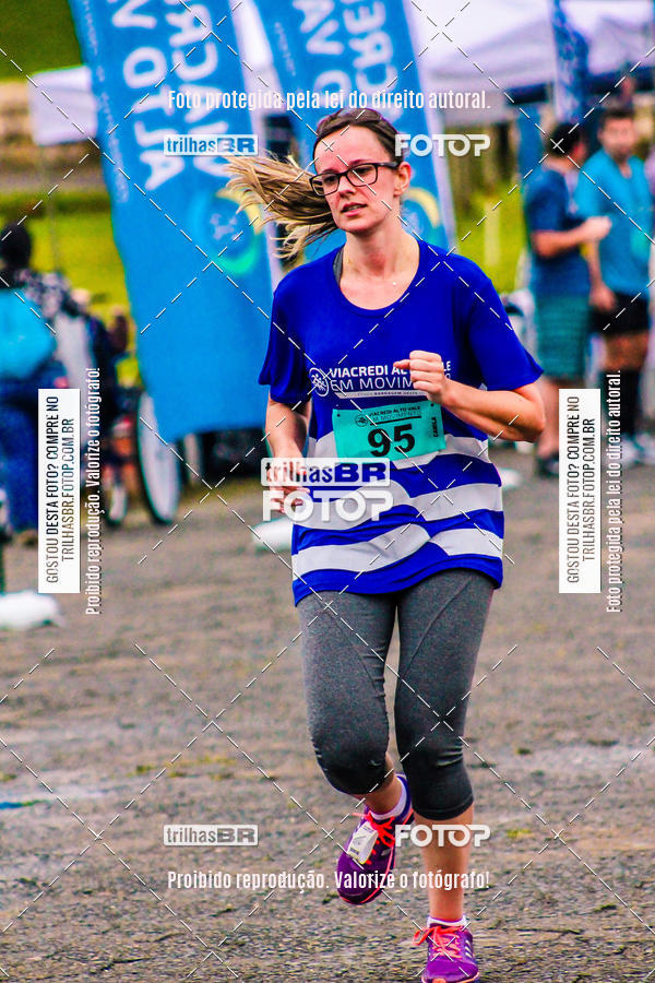 Buy your photos of the event2 Viacredi Alto Vale em Movimento on Fotop