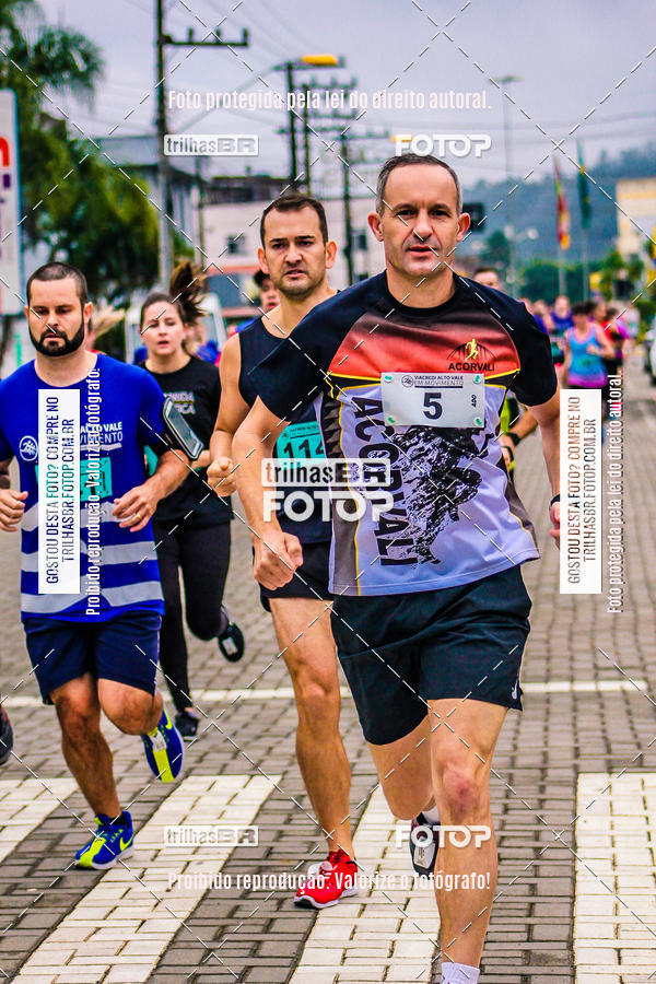 Buy your photos of the event2 Viacredi Alto Vale em Movimento on Fotop