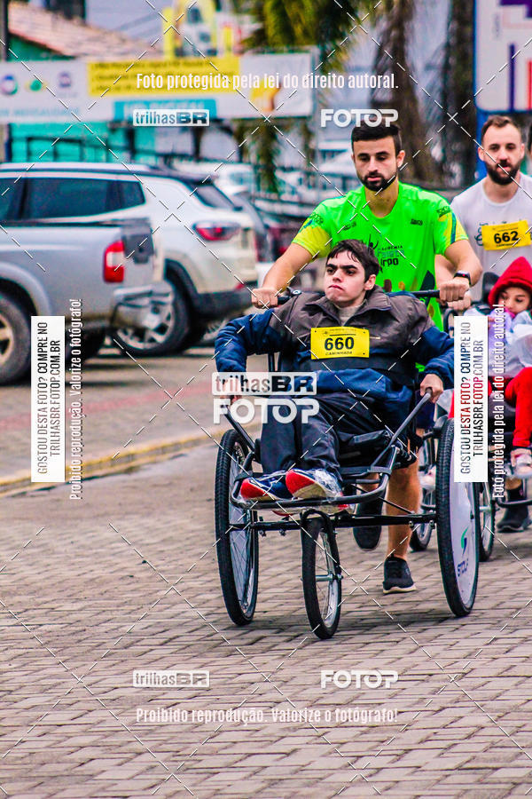 Buy your photos of the event2 Viacredi Alto Vale em Movimento on Fotop