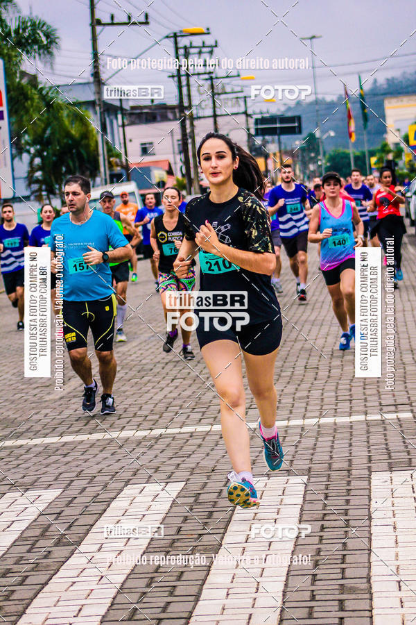 Buy your photos of the event2 Viacredi Alto Vale em Movimento on Fotop