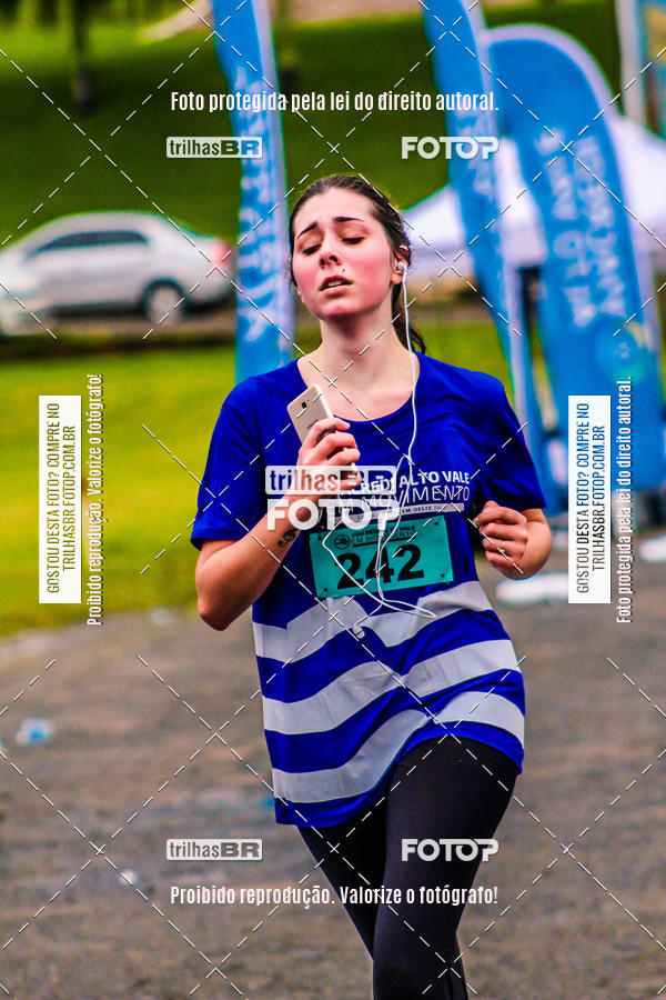 Buy your photos of the event2 Viacredi Alto Vale em Movimento on Fotop