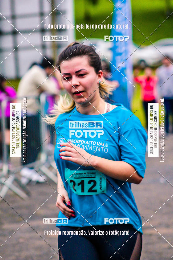 Buy your photos of the event2 Viacredi Alto Vale em Movimento on Fotop