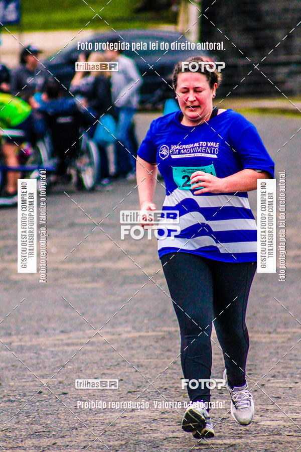 Buy your photos of the event2 Viacredi Alto Vale em Movimento on Fotop