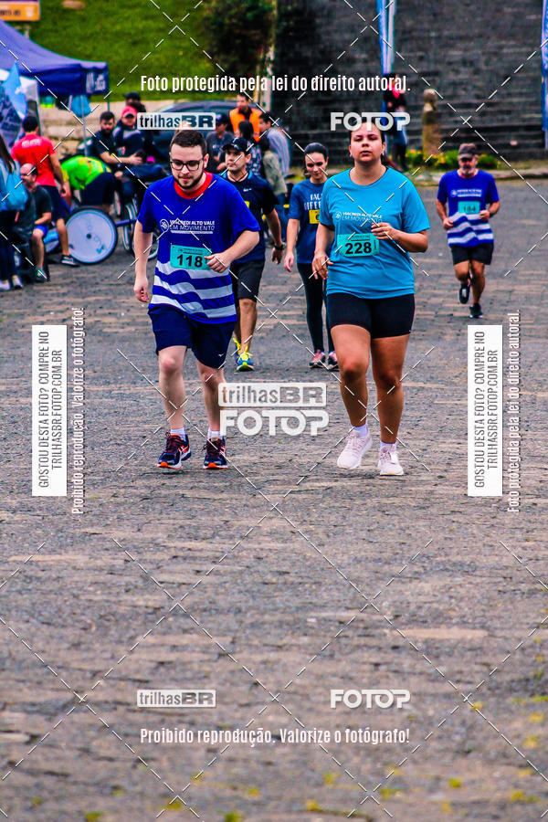 Buy your photos of the event2 Viacredi Alto Vale em Movimento on Fotop