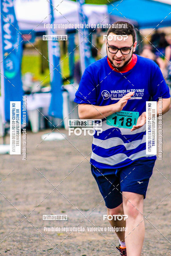 Buy your photos of the event2 Viacredi Alto Vale em Movimento on Fotop