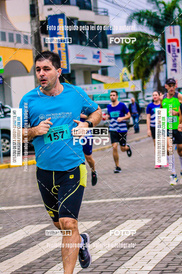 Buy your photos of the event2 Viacredi Alto Vale em Movimento on Fotop