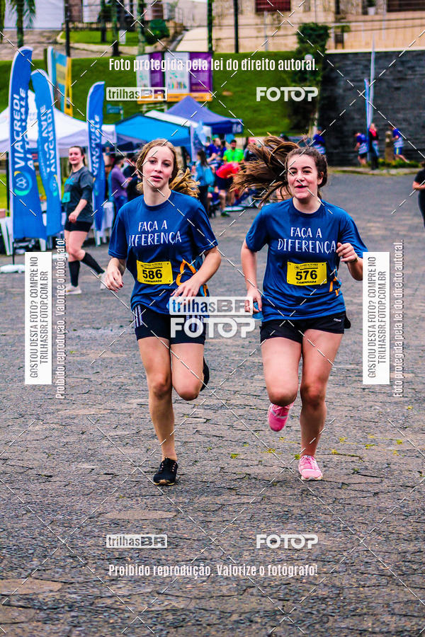 Buy your photos of the event2 Viacredi Alto Vale em Movimento on Fotop