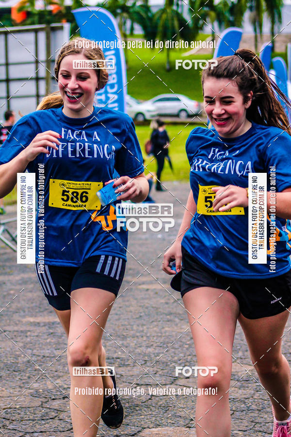 Buy your photos of the event2 Viacredi Alto Vale em Movimento on Fotop